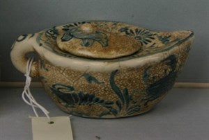 Image description is not available for DU1998.46a-b